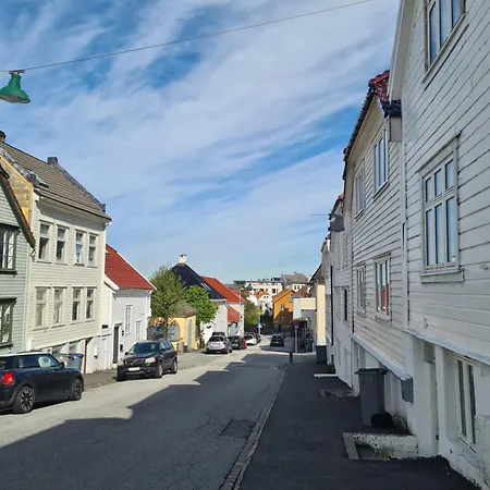 Floyen Townhouse *
