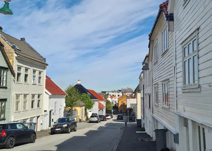 Floyen Townhouse *